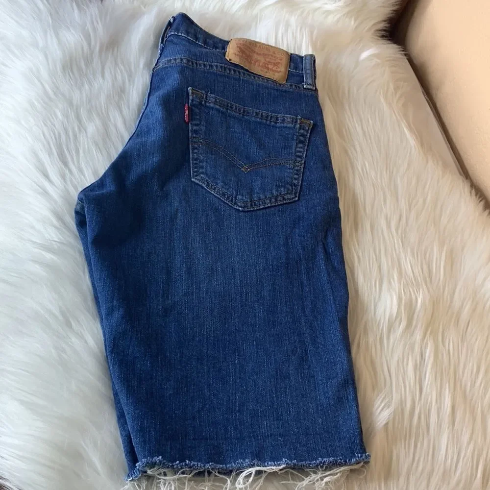 Levi’s 511 Slim Cut Off Shorts Size 30